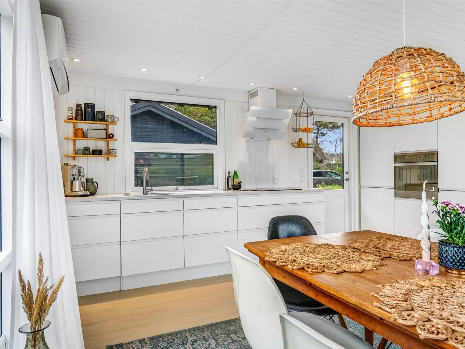 "Mintha" - 400m from the sea-Drinnen