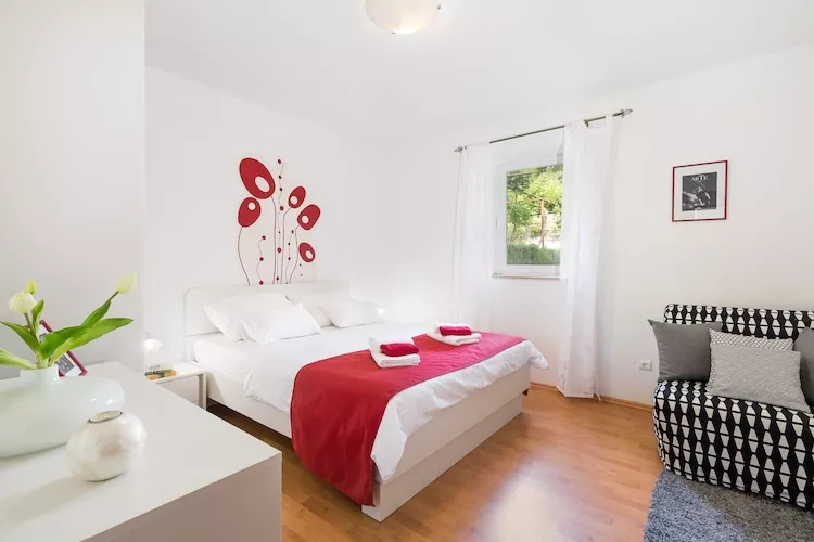 Apartments Lotea - Two-Bedroom Apartment with Terrace