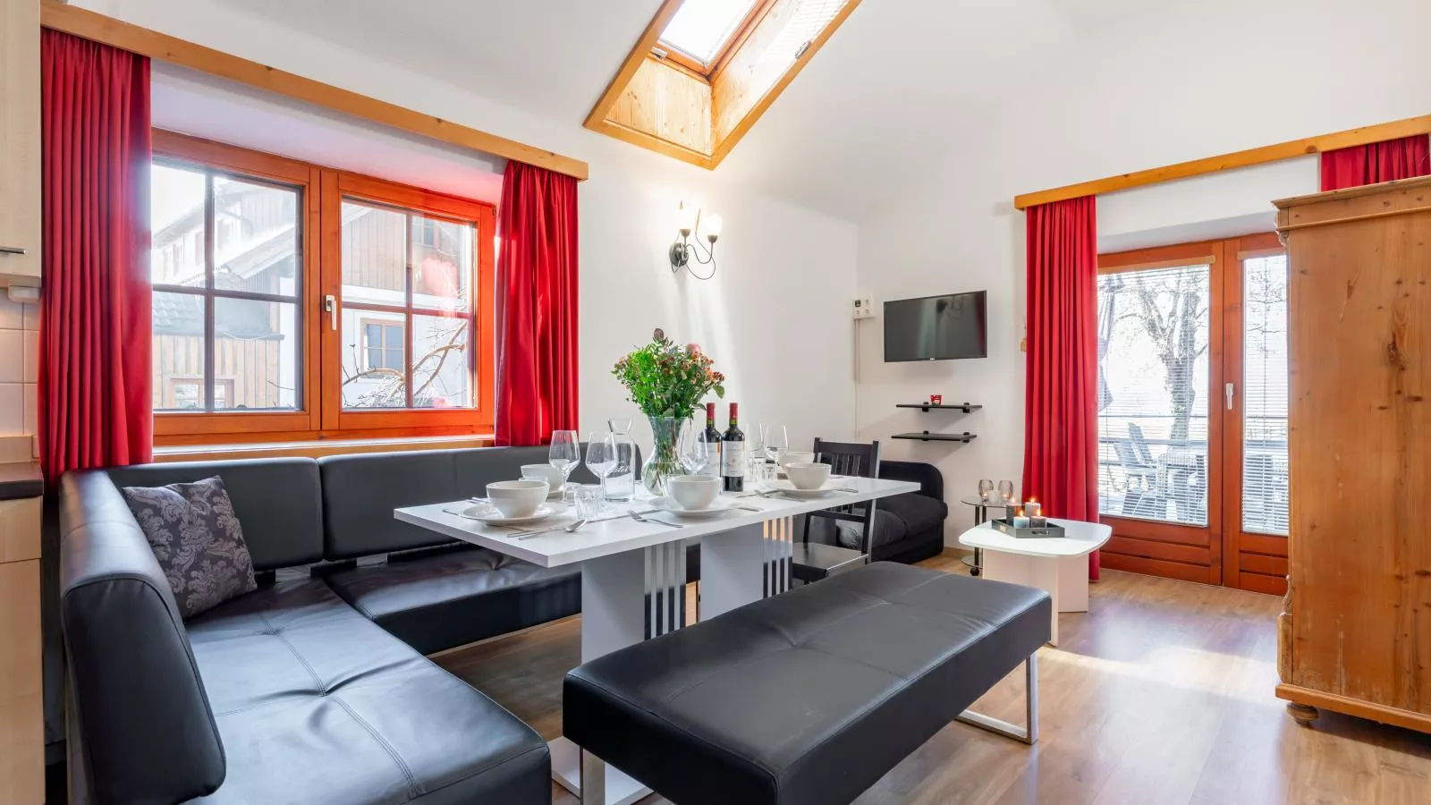 Zederhaus-Dining room