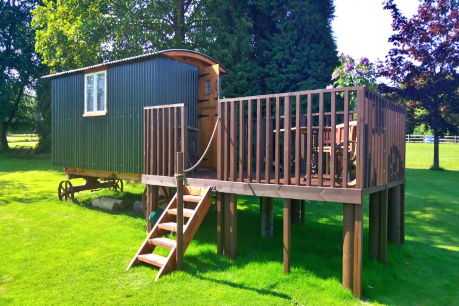 Shepherd's Hut at Hilltop Farm