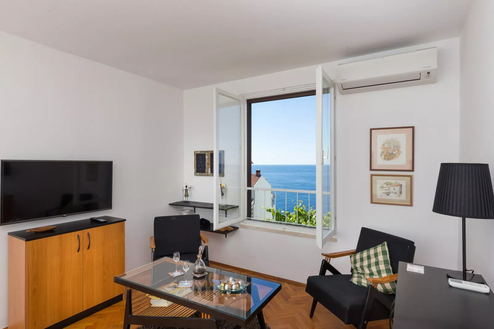 Apartment Nana-One Bedroom Apartment with Loggia and Sea View