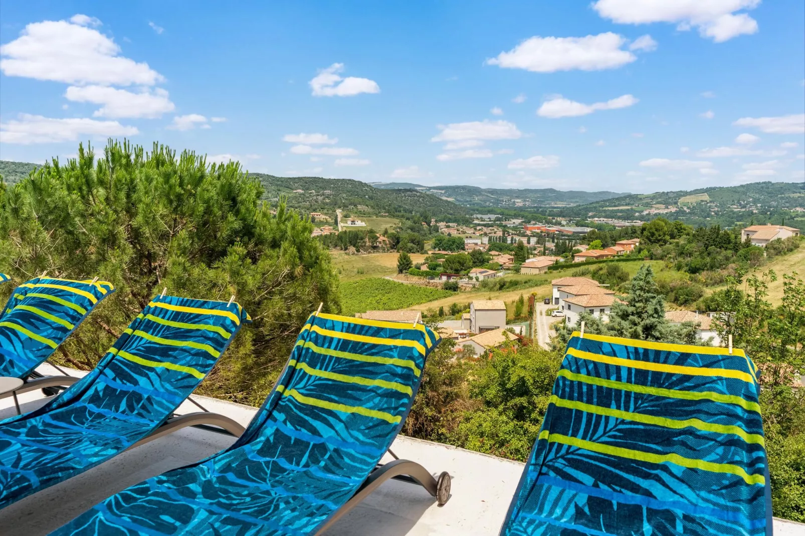 Villa Couloumiez-Vue d'été