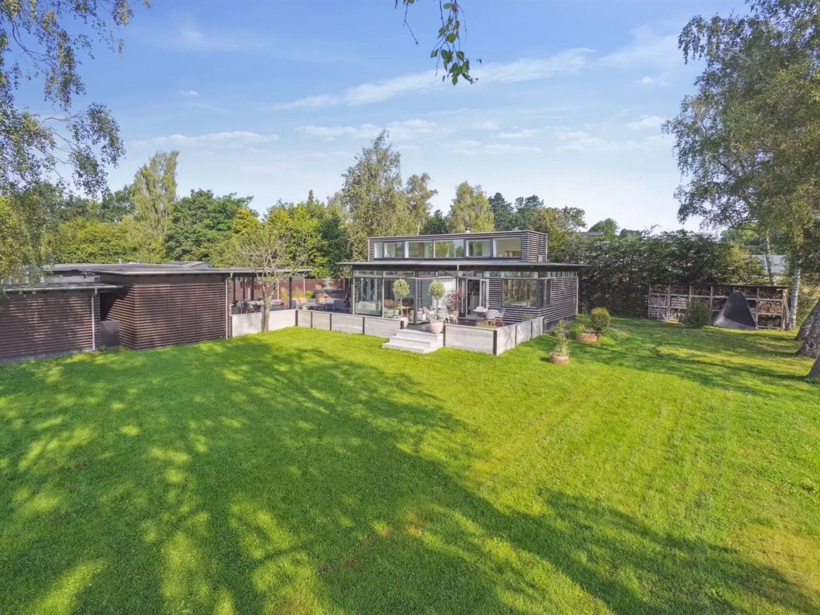 "Jo" - 175m to the fjord