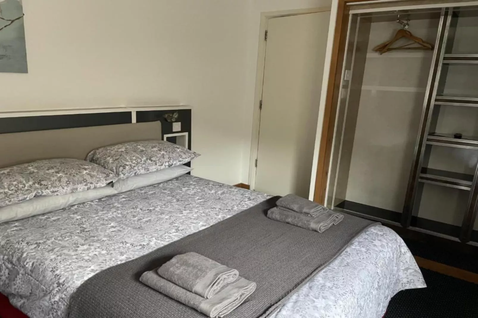 One Bed Room Apartment (2 Guest) - Bedroom