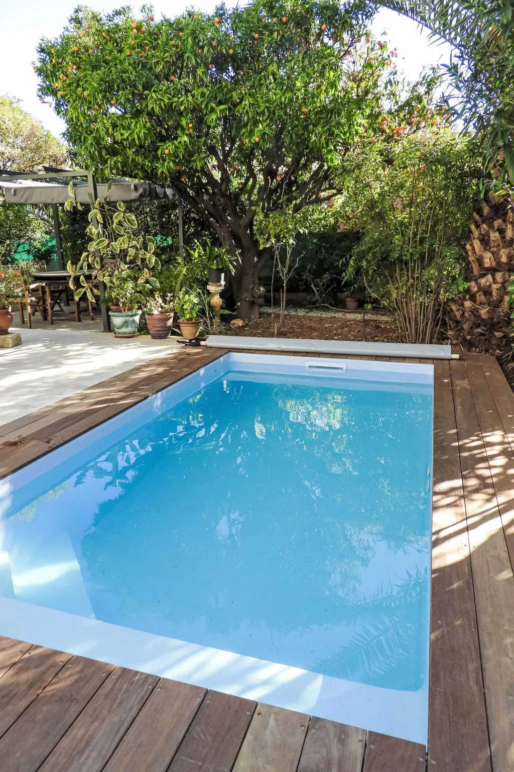 Wohnung "Les roses" auf einem eingemauerten Grundstück - Draußen