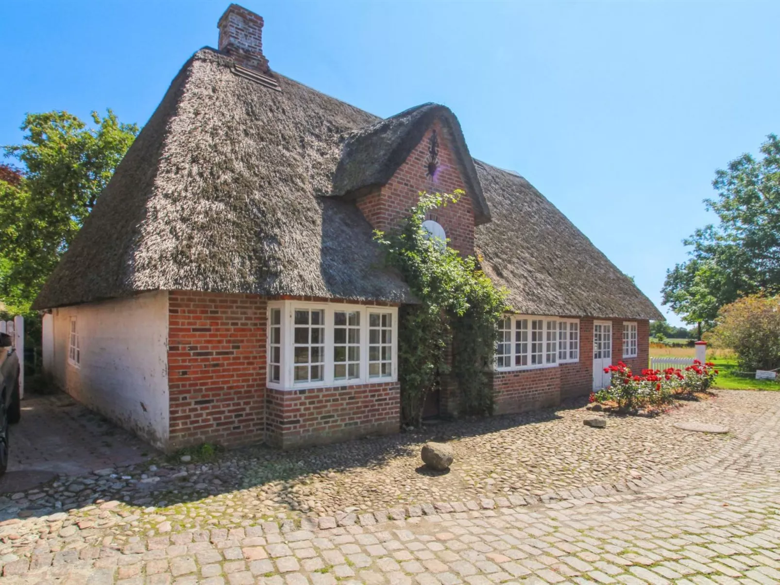 "Bedine" - 10km from the sea