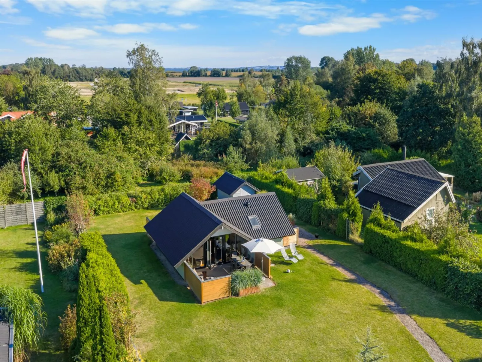 "Allin" - 350m from the sea