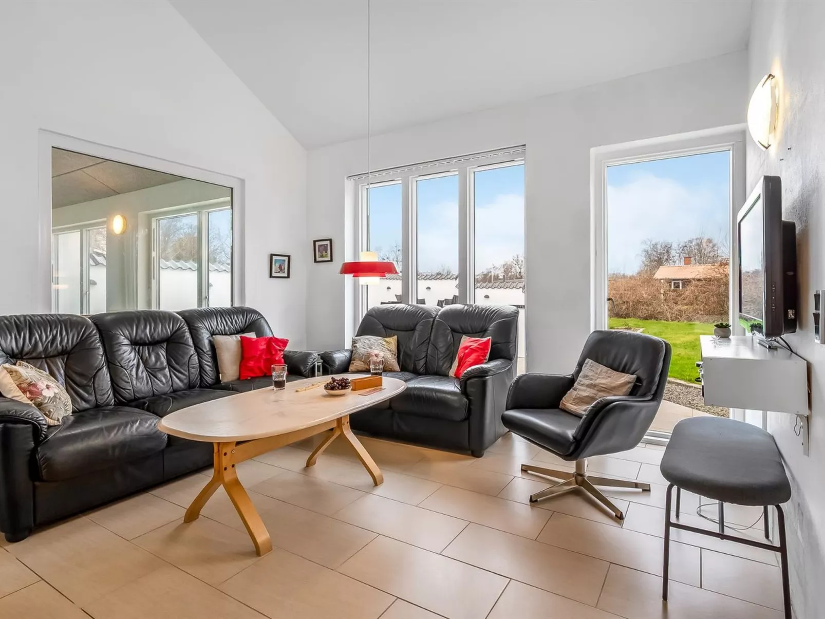 "Synne" - 350m from the sea