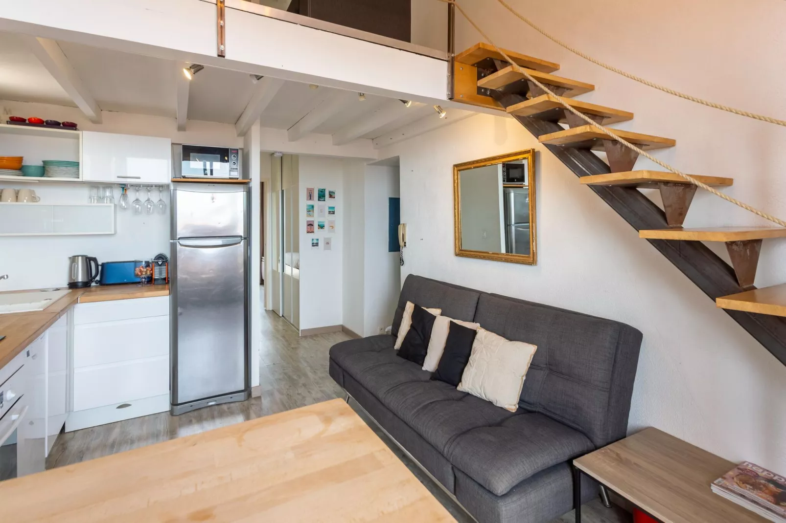 APPARTEMENT VUE SUR LE PORT-Living room