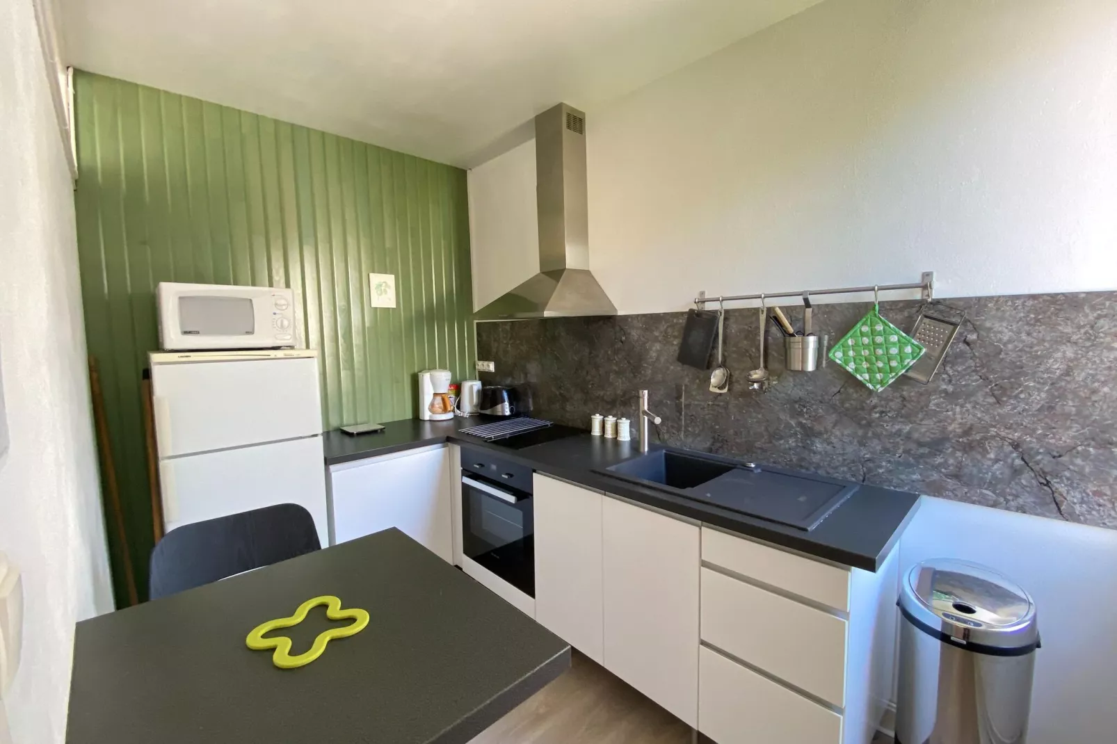 Holiday flat in Arromanches-les-Bains-Küche