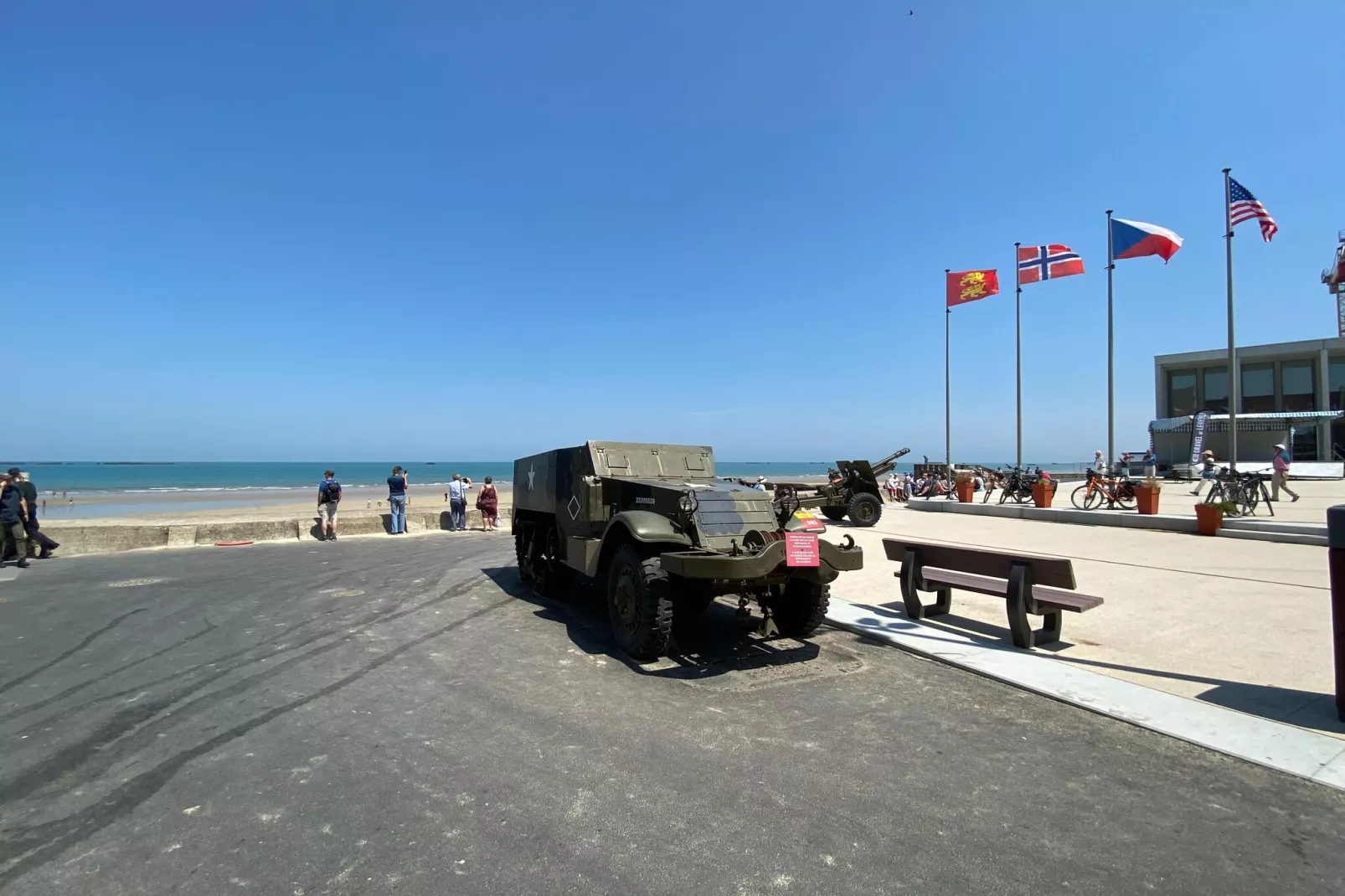 Holiday flat in Arromanches-les-Bains-Gebiete Sommer 1 km