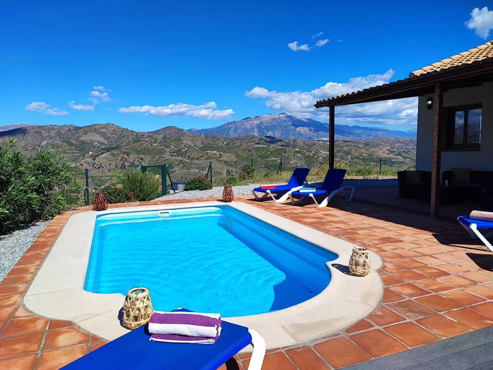 Villa Las Adelfas mit beheiztem Pool