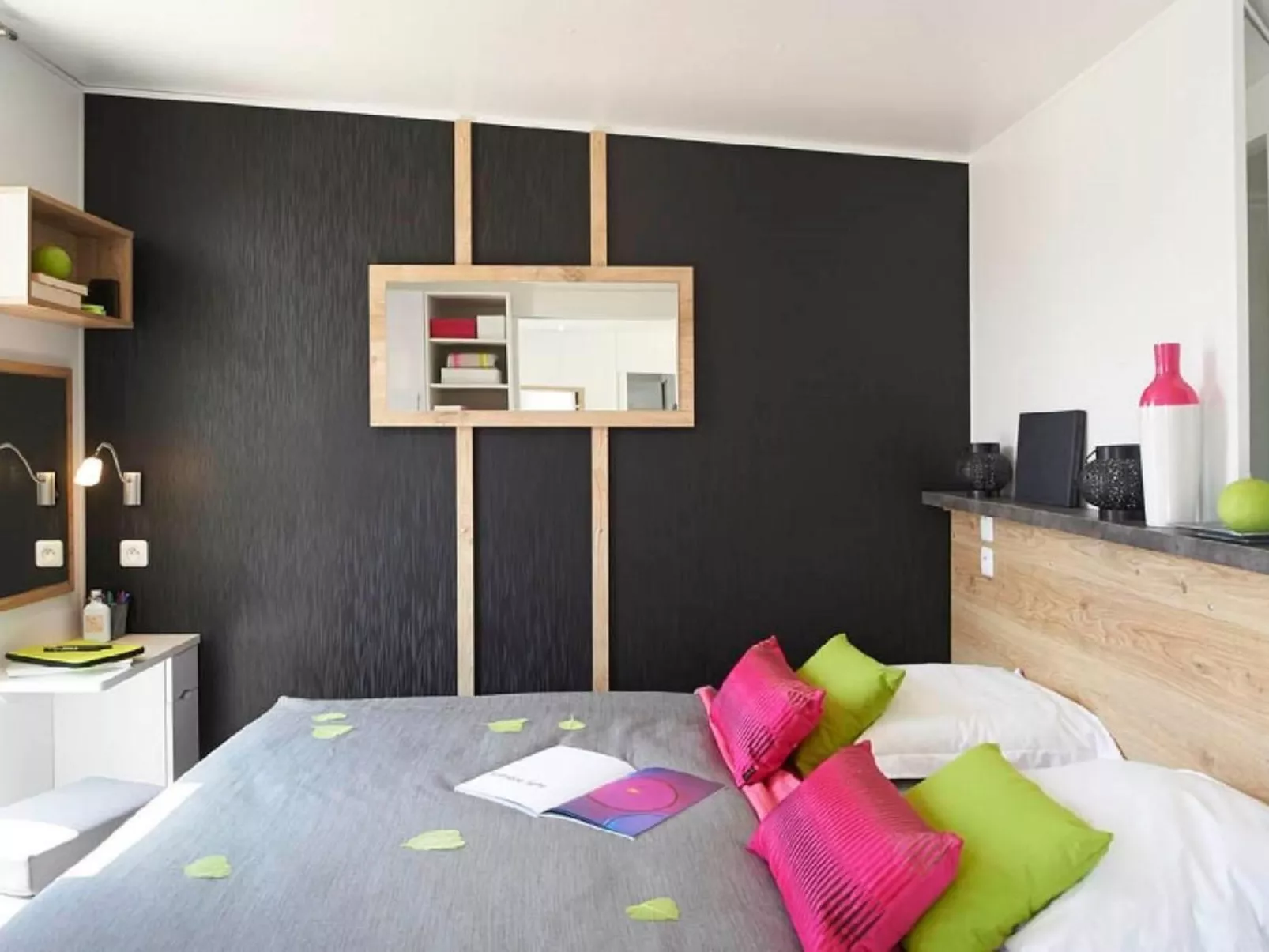 In Wackersdorf mit Whirlpool, Terrasse und Grill