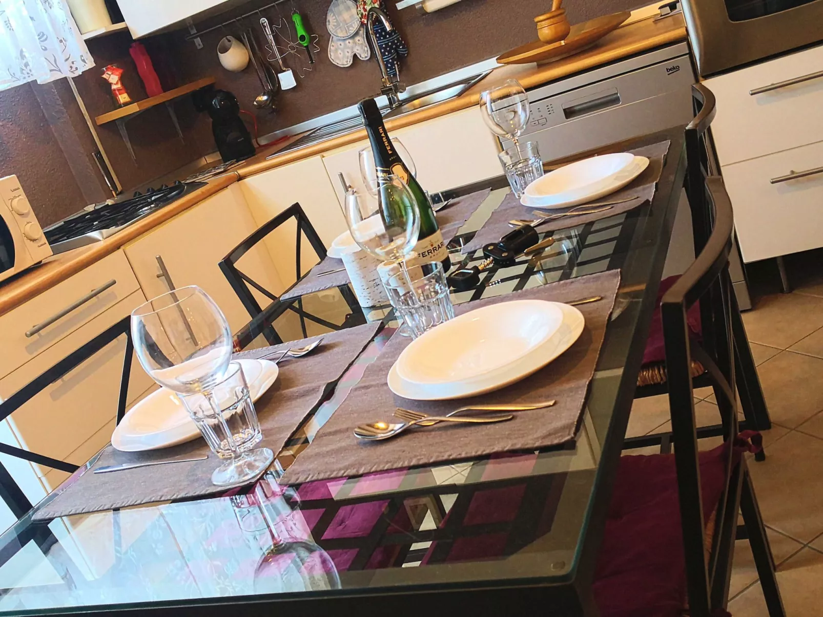 Wohnung mit Garten, wenige Minuten vom Meer entfernt