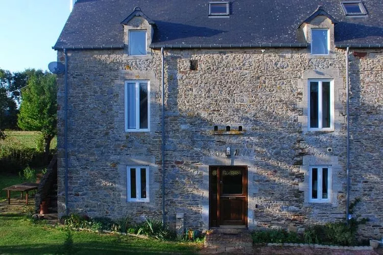 The Hayloft-Exterior summer