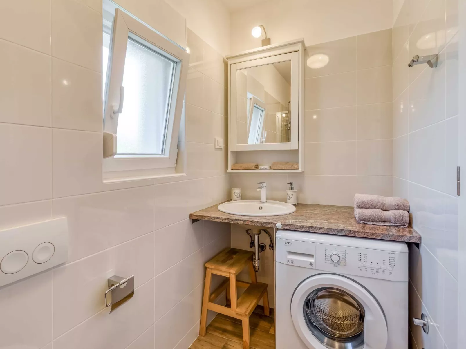 "Andrea" mit Whirlpool