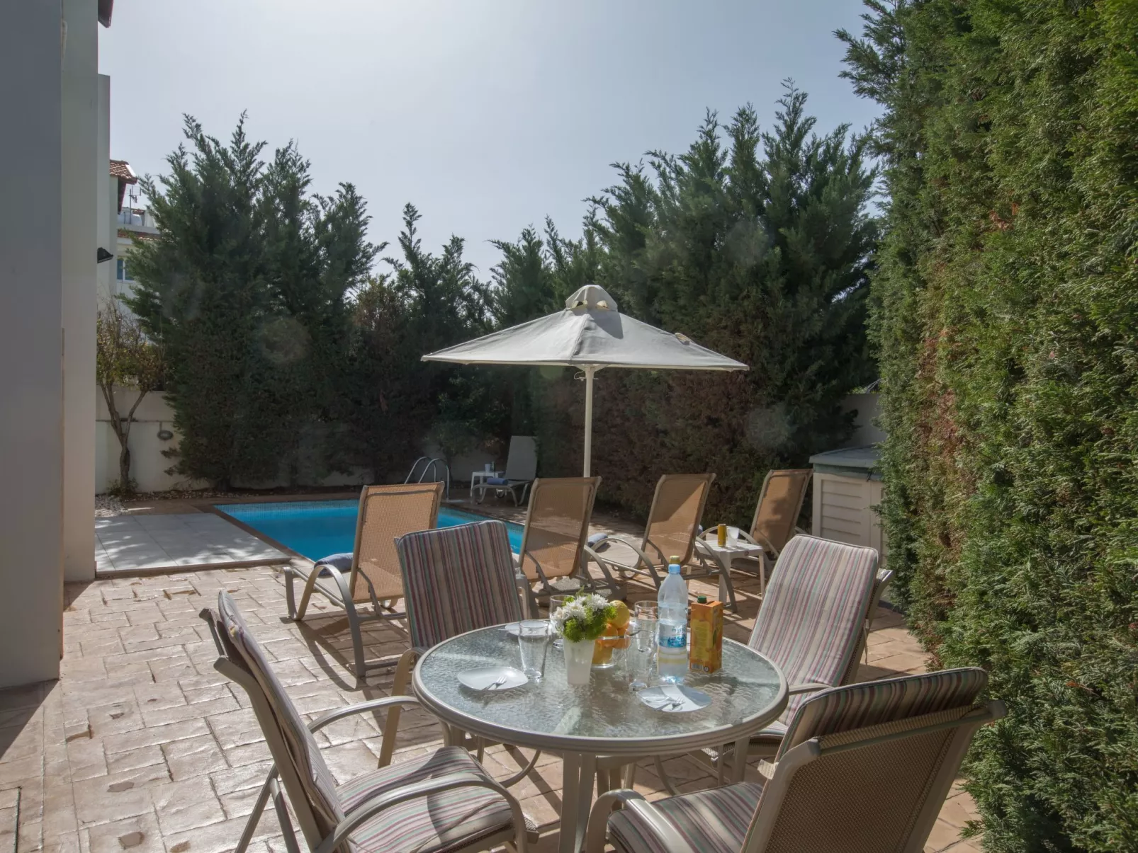 3-Bett-Villa mit privatem Pool in einer bewachten Anlage