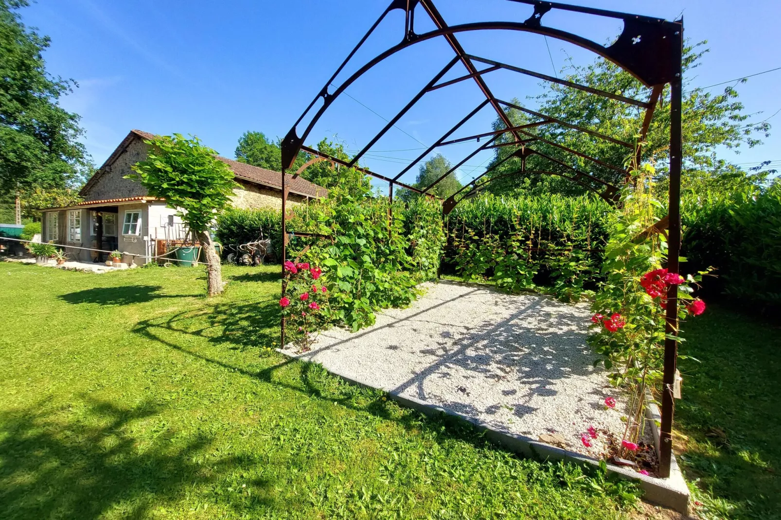Safaritent Montizon-Gardens summer