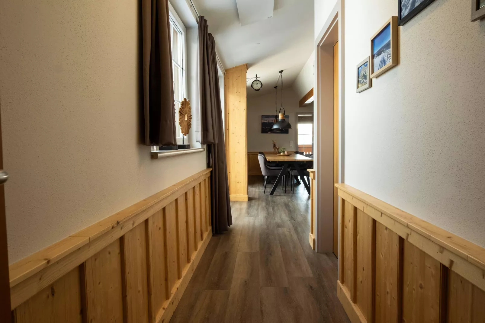 Top 13-Hall & reception