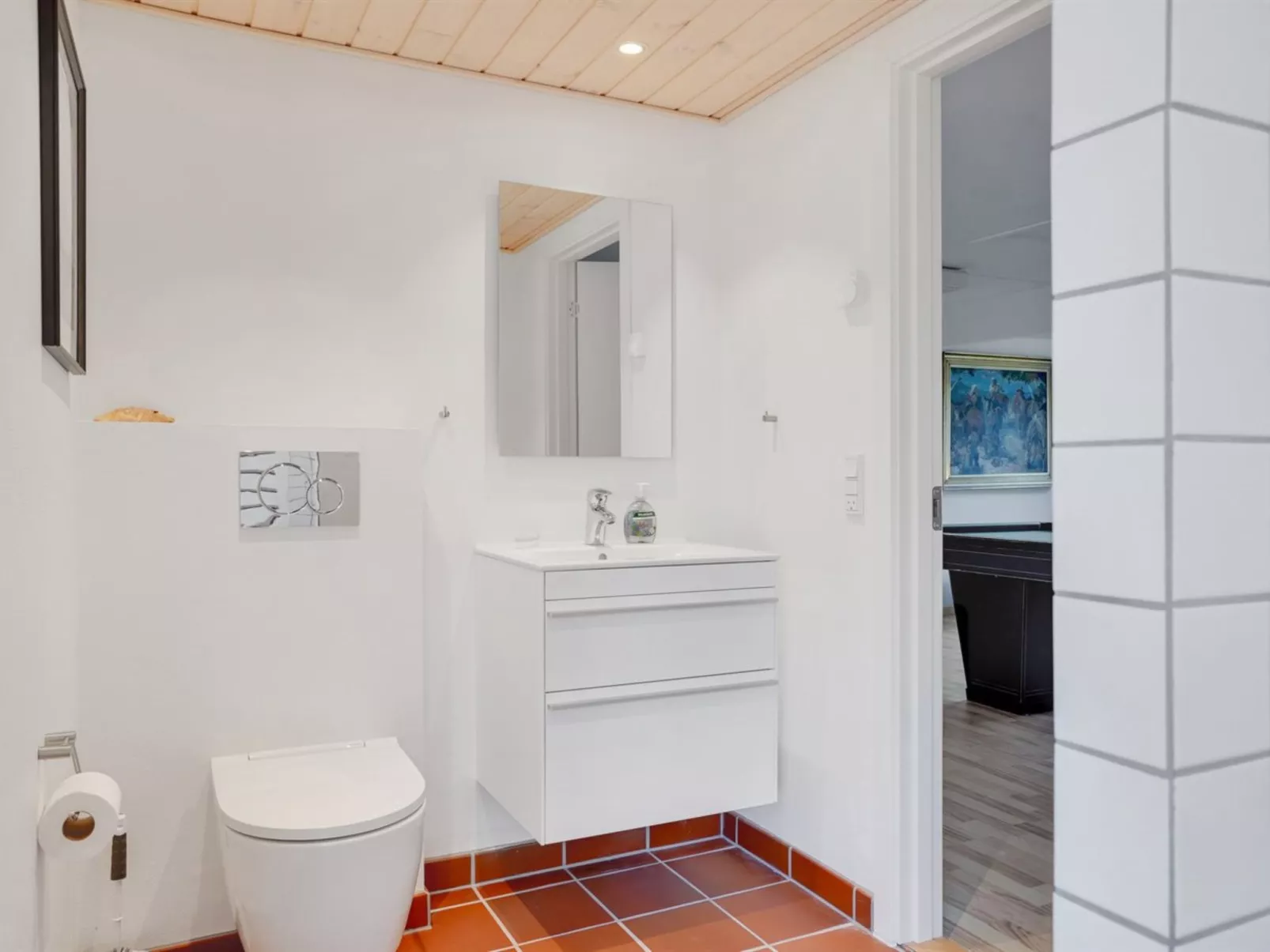 "Gertrudis" - 2km to the fjord-Inside