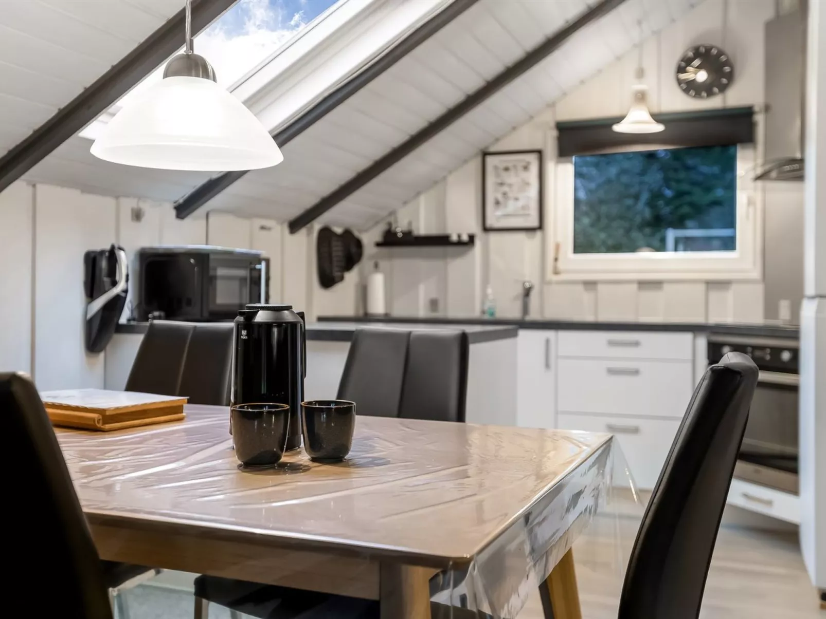 "Liljana" - 30km from the sea - Inside