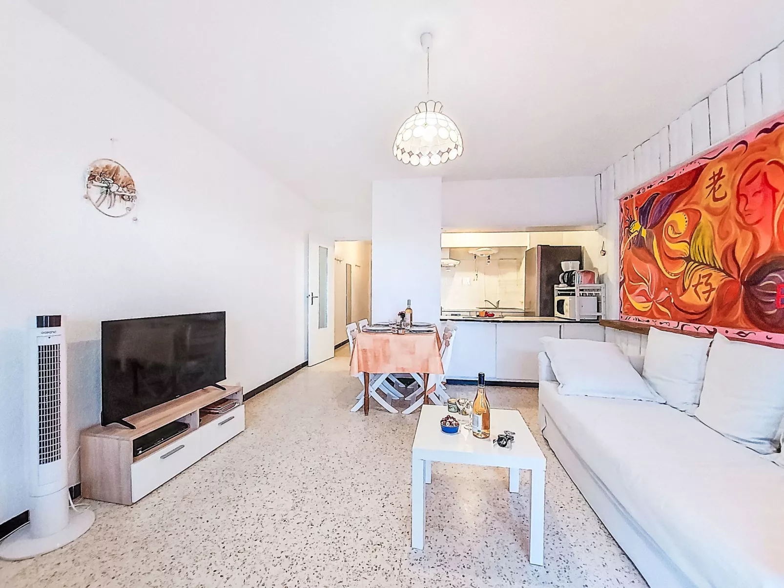 Le Plein Sud II-Inside