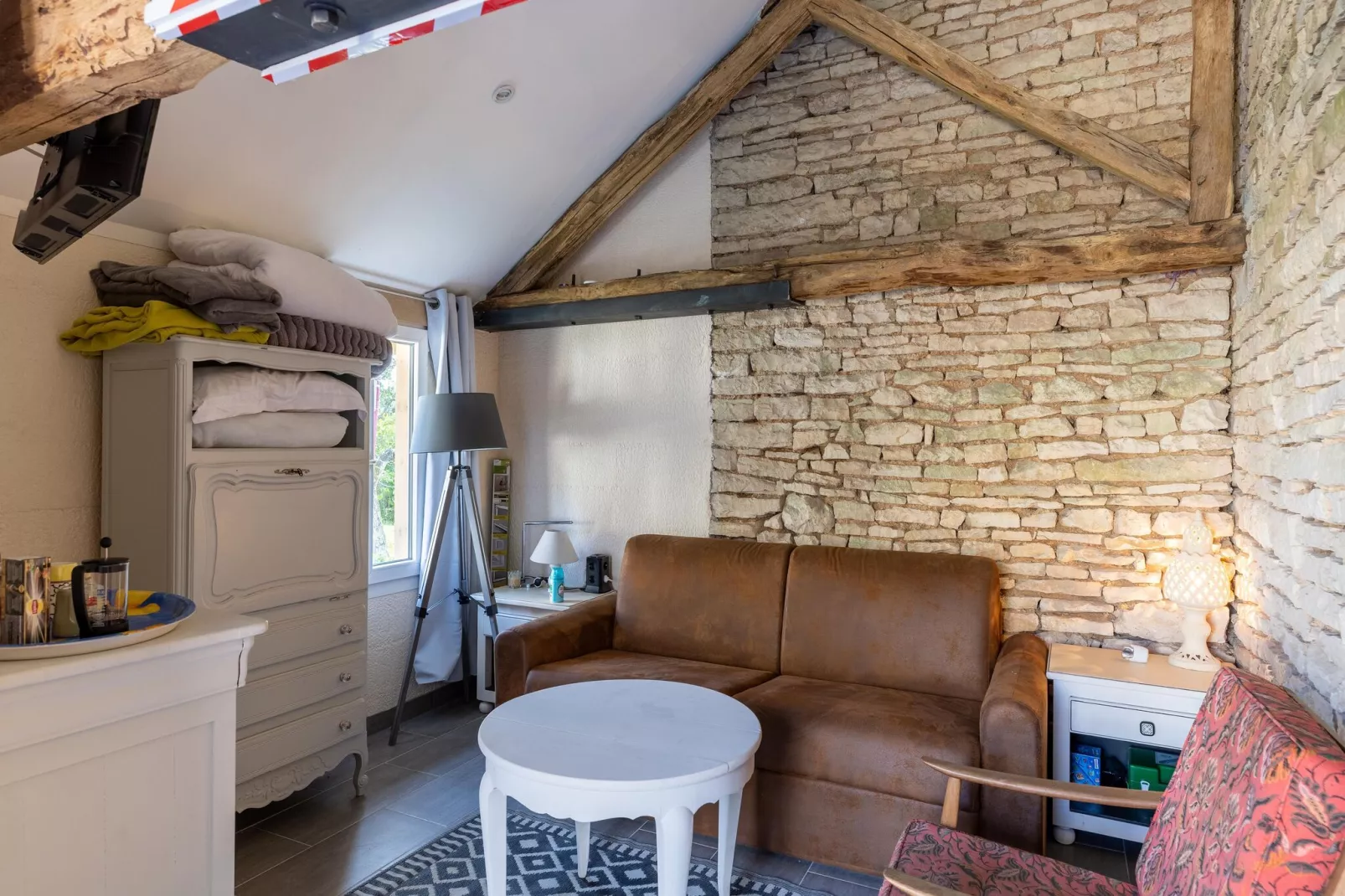 LE GITE DE MOLESME/PETIT-Wohnzimmer