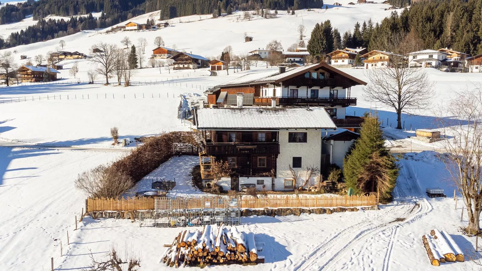 Weberhäusl am Penningberg-Exterior in winter