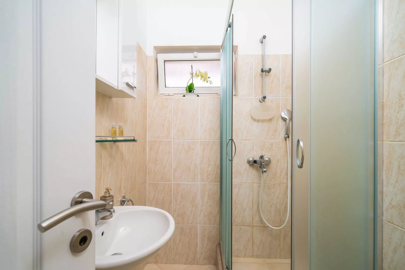 Apartments Senjo - Studio Apartment with Balcony with Sea View (Apartman 4)-Badezimmer