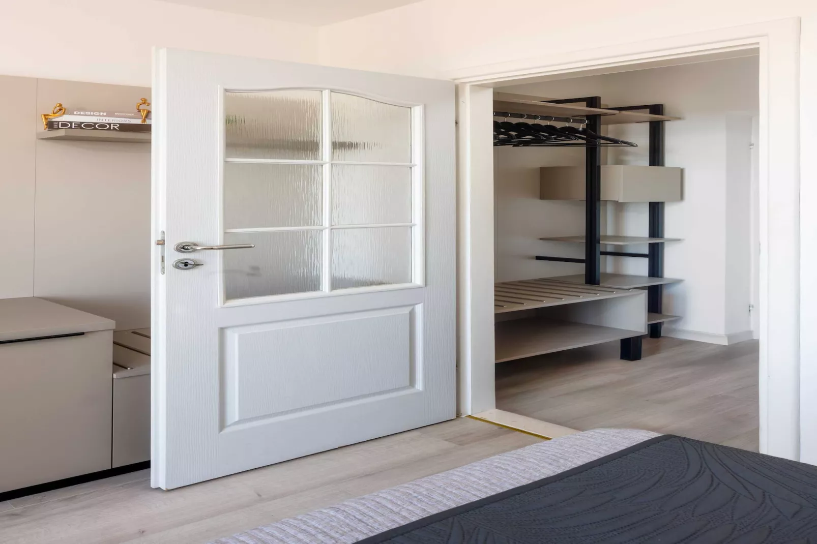 Villa Panorama Dubrovnik (S2) - Comfort Double Room with Balcony and Sea View-Bedroom