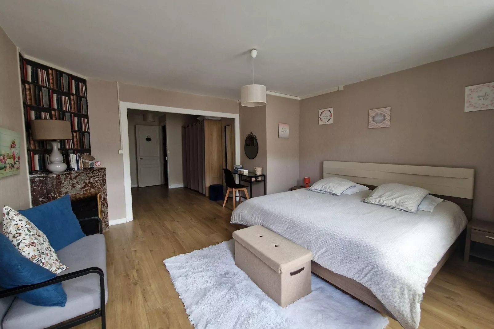 Charming Breton holiday home with premium comfort at the port of Légué Plérin-Bedroom