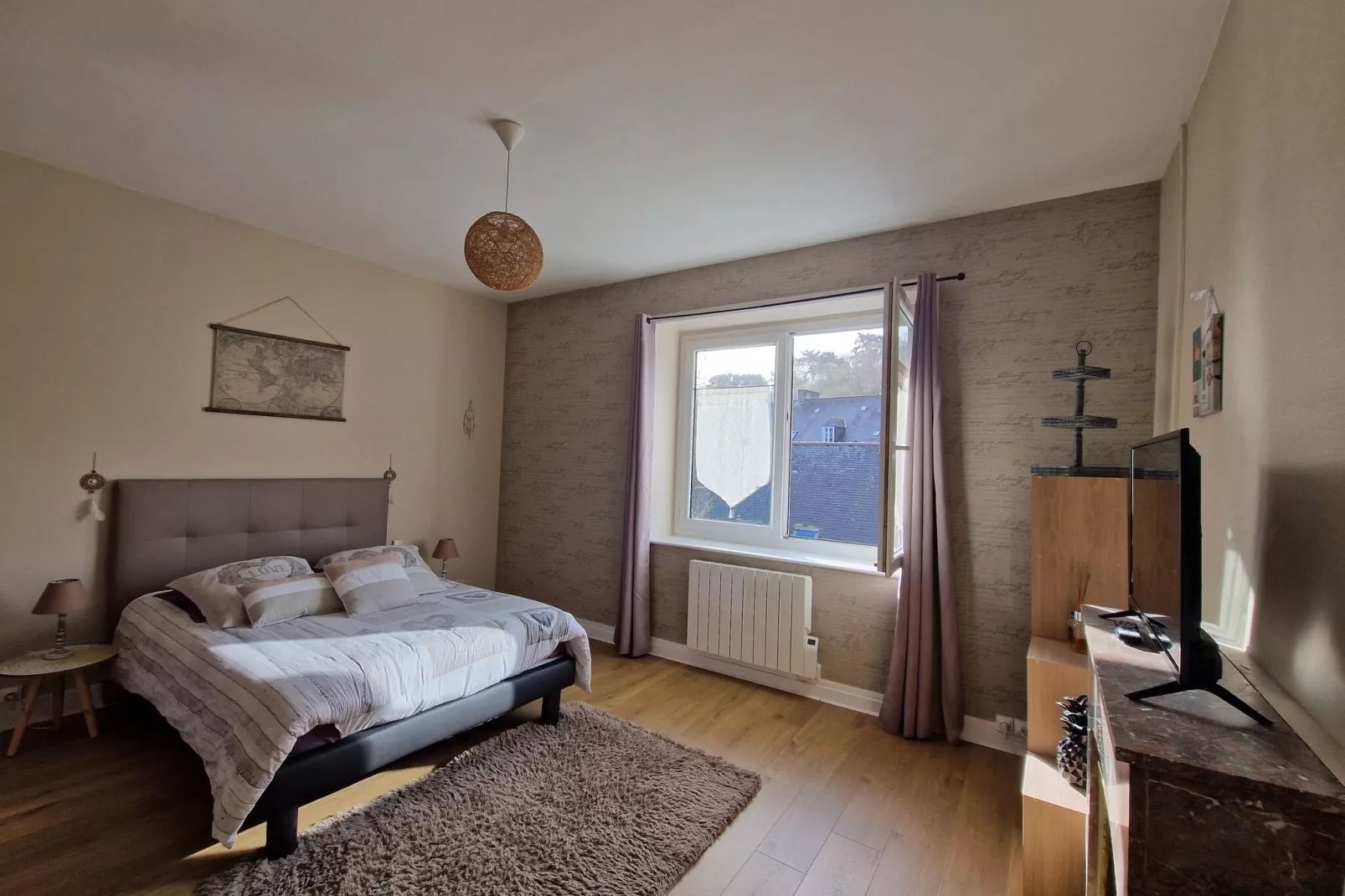 Charming Breton holiday home with premium comfort at the port of Légué Plérin-Bedroom