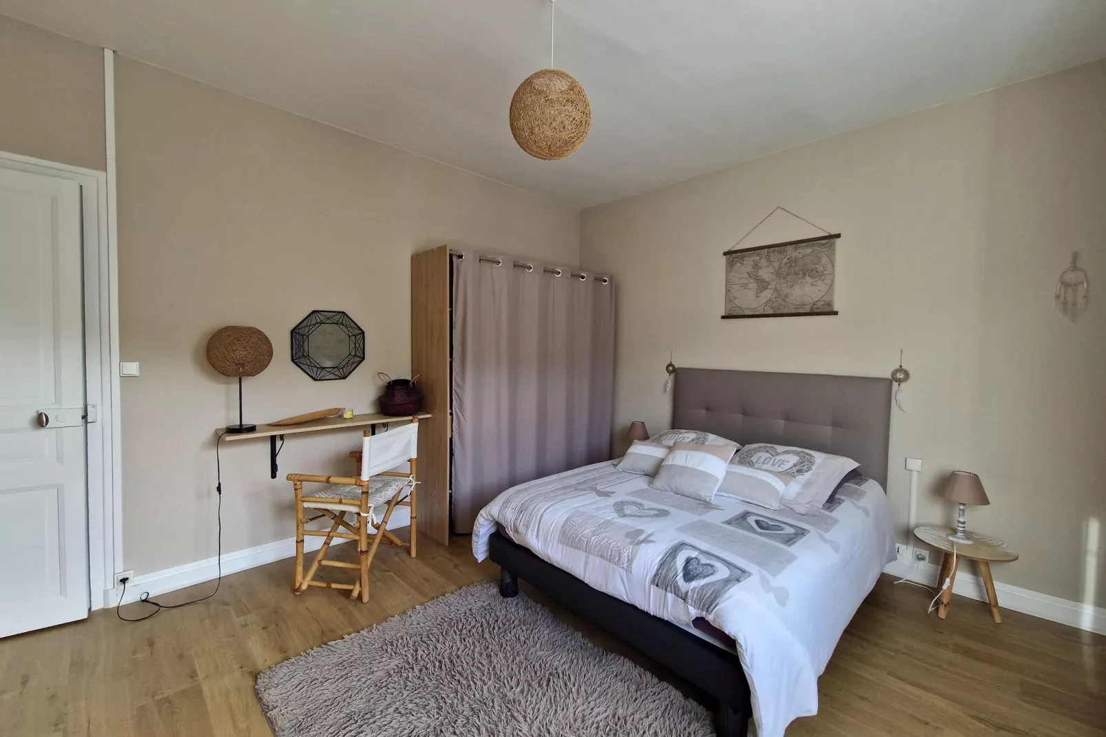 Charming Breton holiday home with premium comfort at the port of Légué Plérin-Bedroom