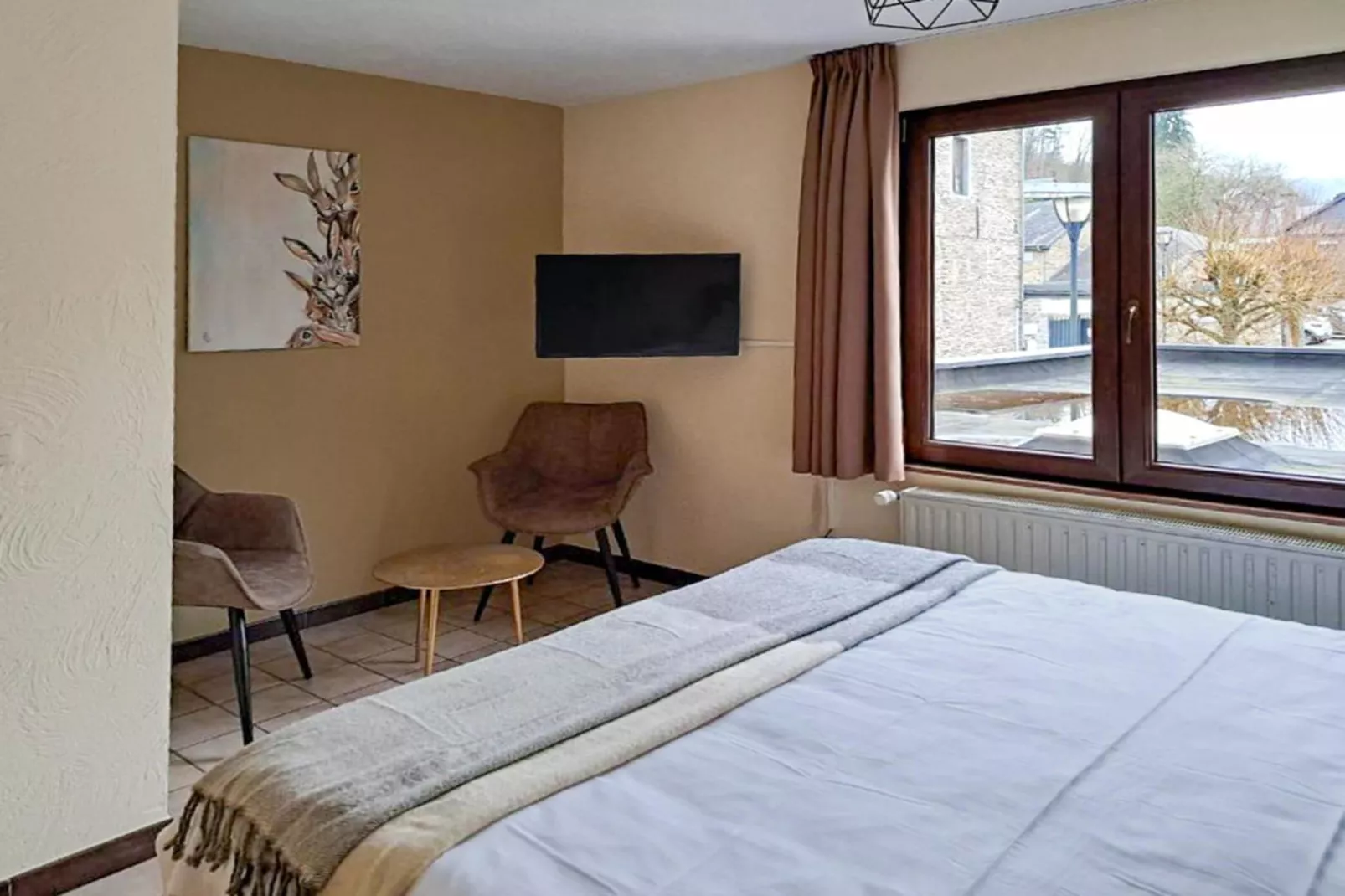 Au Coeur d'Alle - Double Room with Large Double Bed-Schlafzimmer