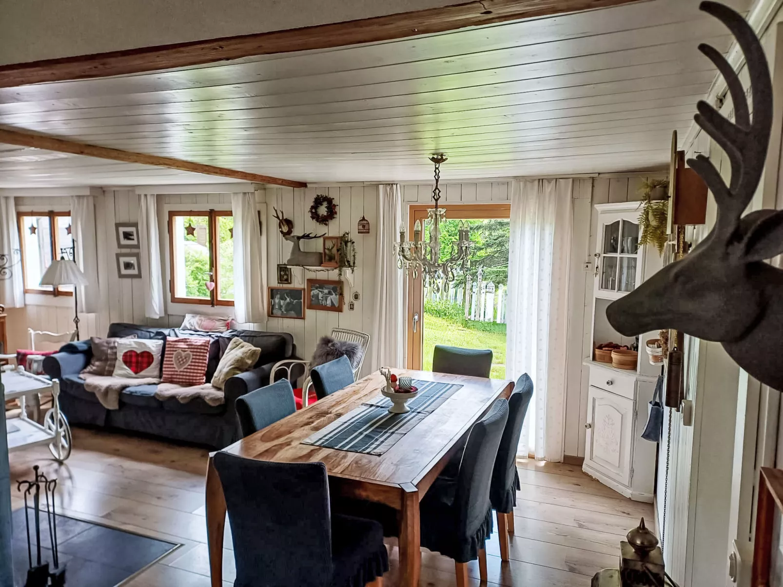 Chalet Chic+Hot Pot - Dedans