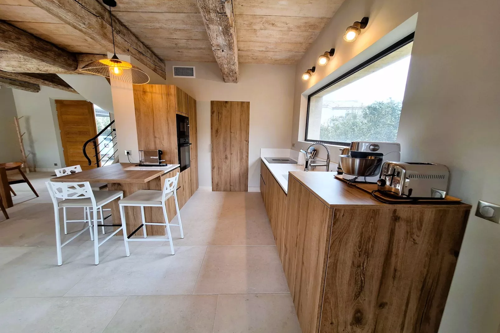 Le Mas Sorella – Votre Évasion Provençale au Cœur des Alpilles-Küche