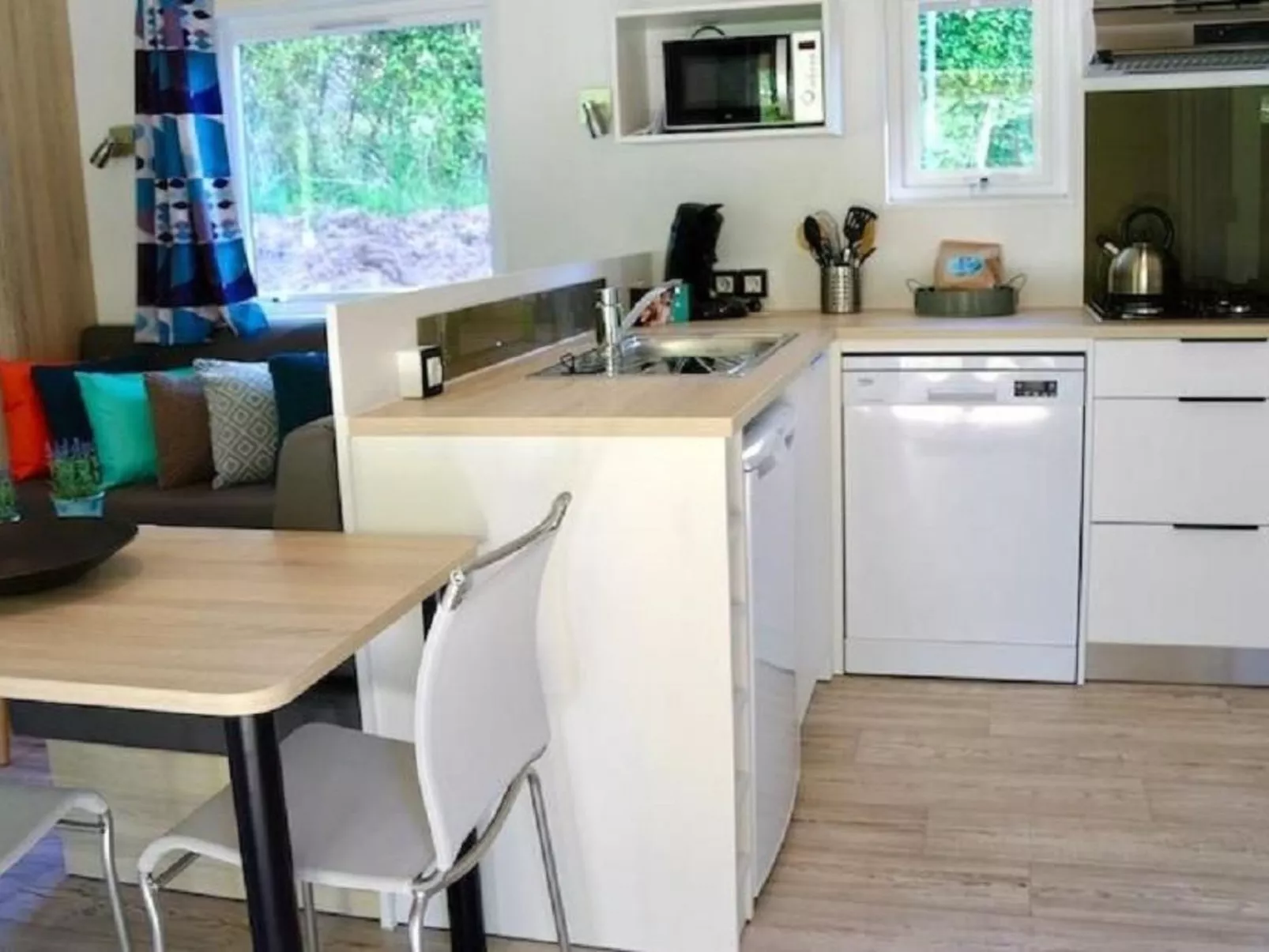 Schönes Ferienhaus in Wackersdorf mit Whirlpool und Terrasse