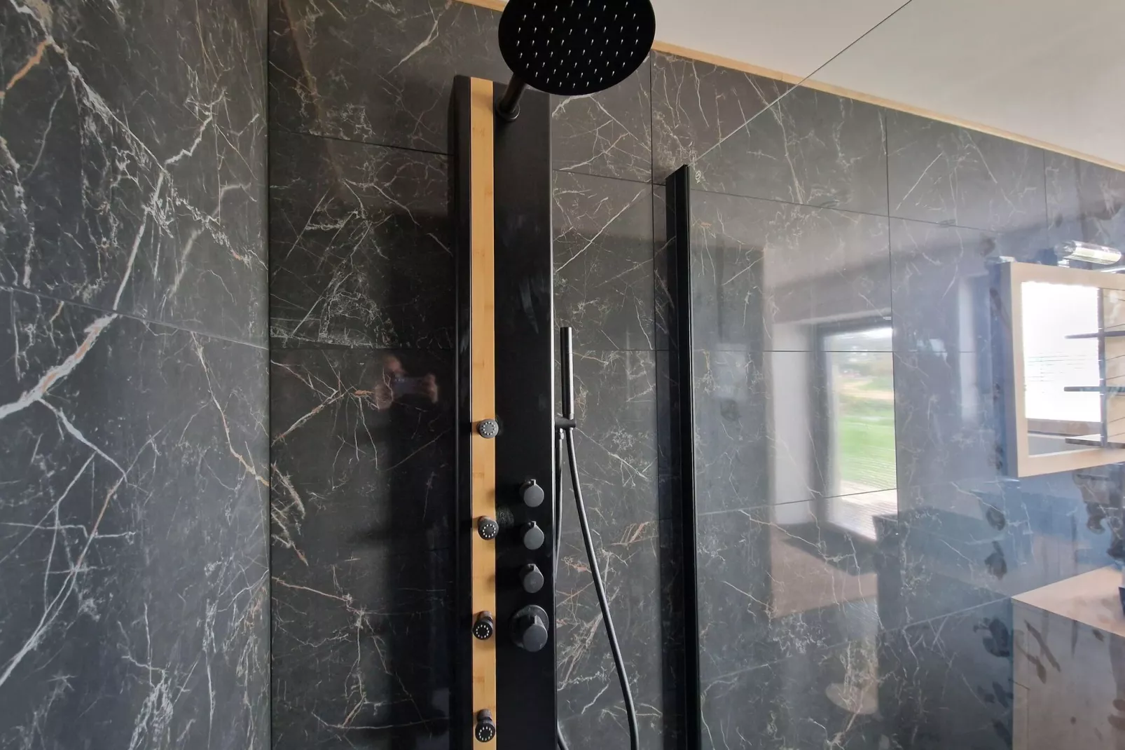 Maison vue mer Perros-Guirec-Bathroom