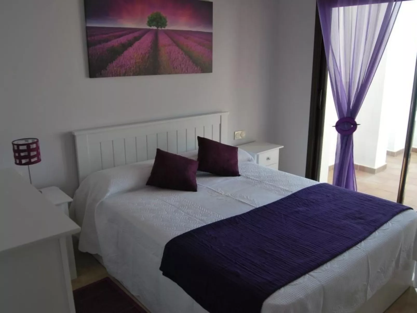 Helle, modernisierte Wohnung mit mehreren Pools