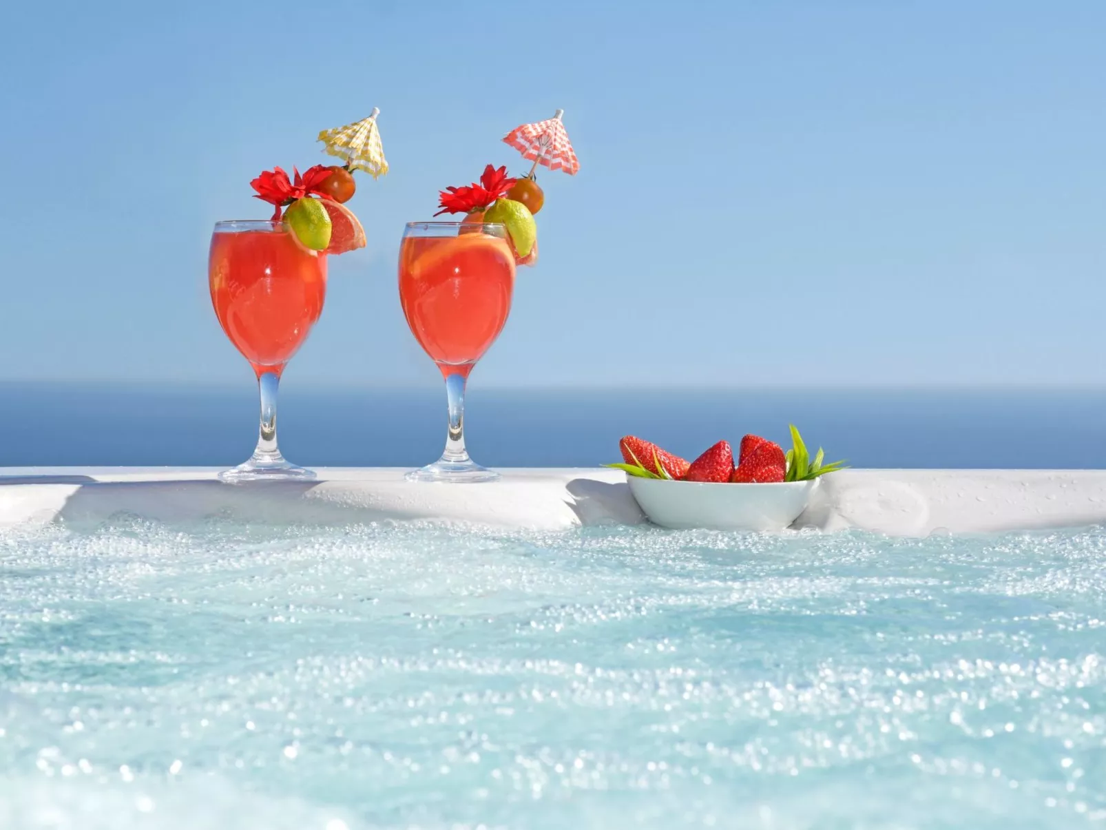 Penthouse, Jacuzzi, Meerblick, BBQ,wifi, AC