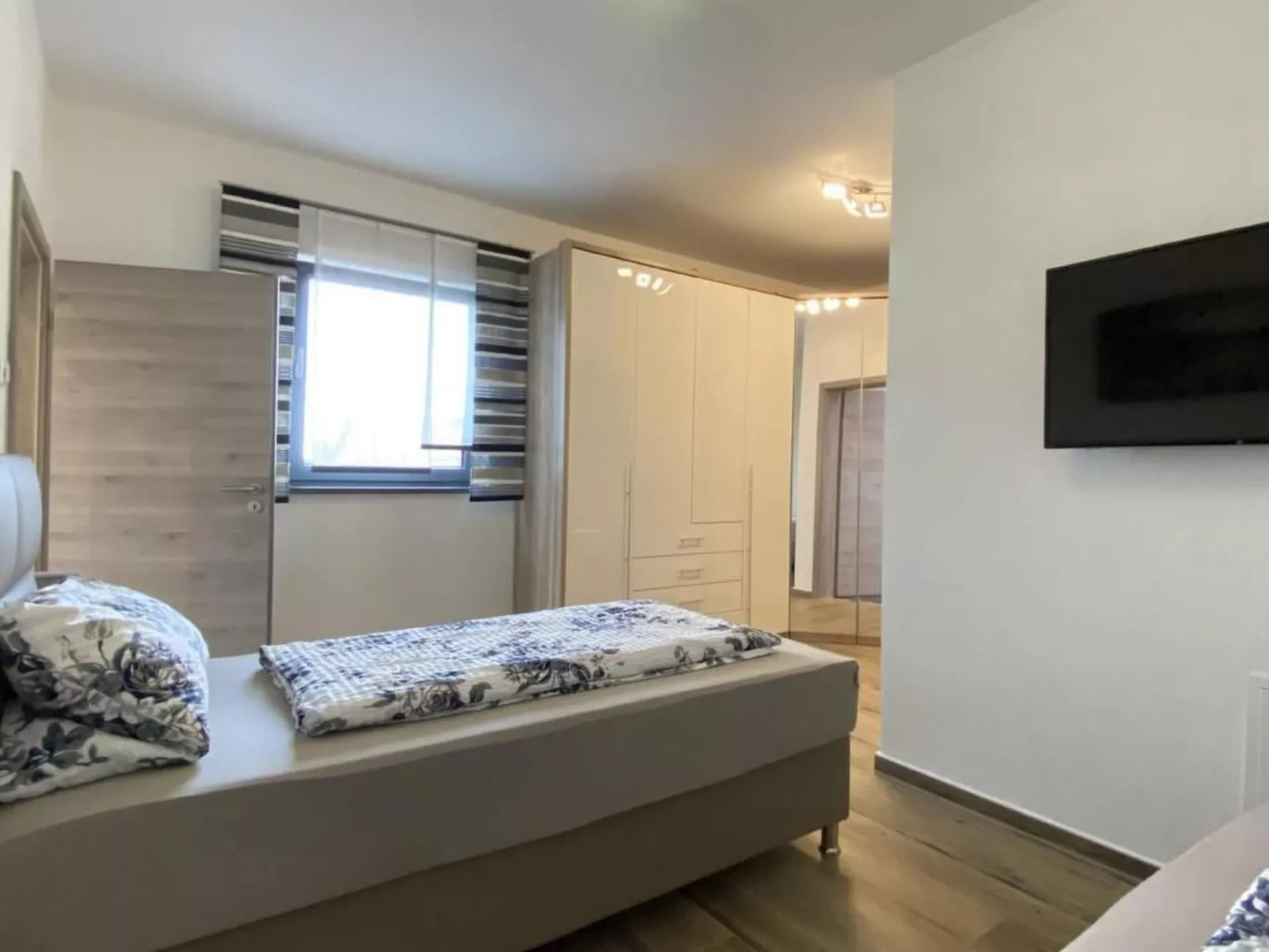 In Heselbach mit Grill, Whirlpool und Garten