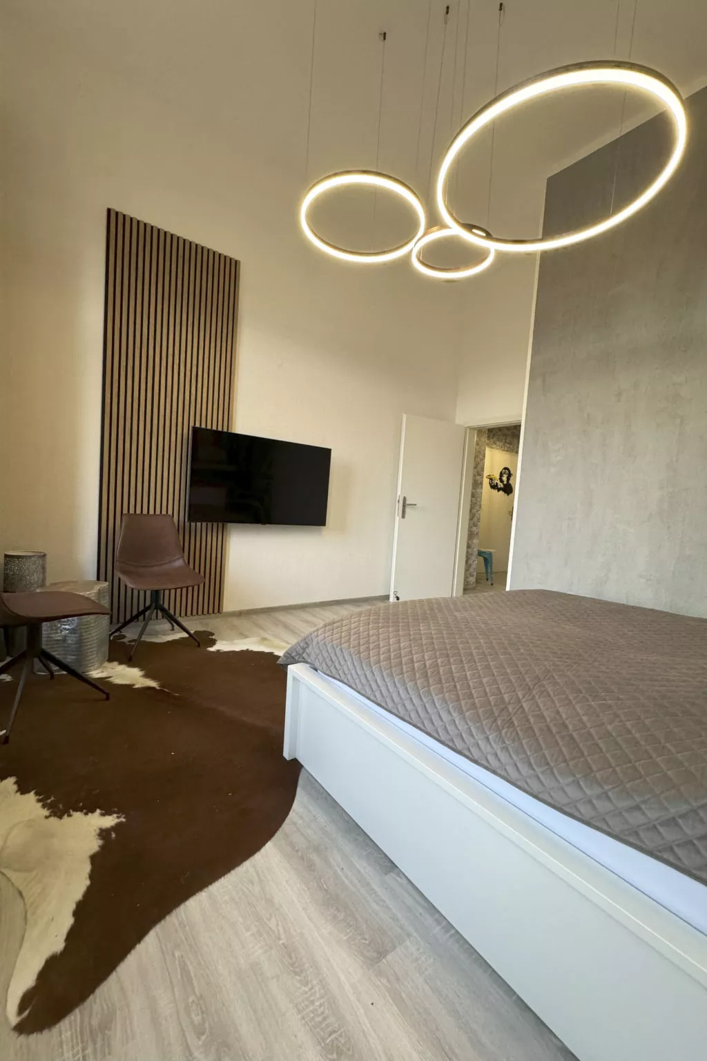 Design Apartment III, hell, 35 Quadratmeter, Zentral zu Grenze Altstadt Park, G