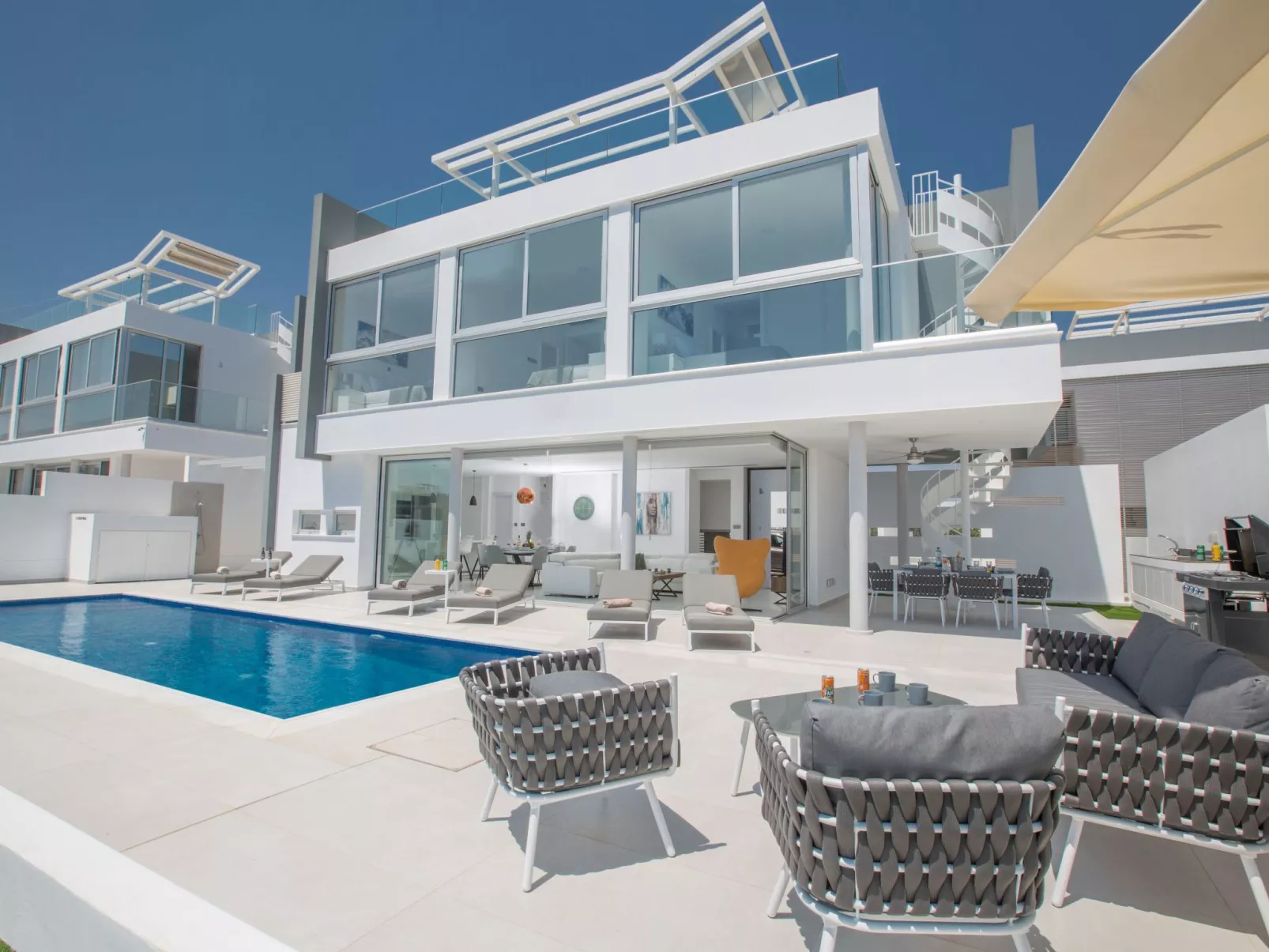 Haus in Pernera mit Bi-Fold Patio