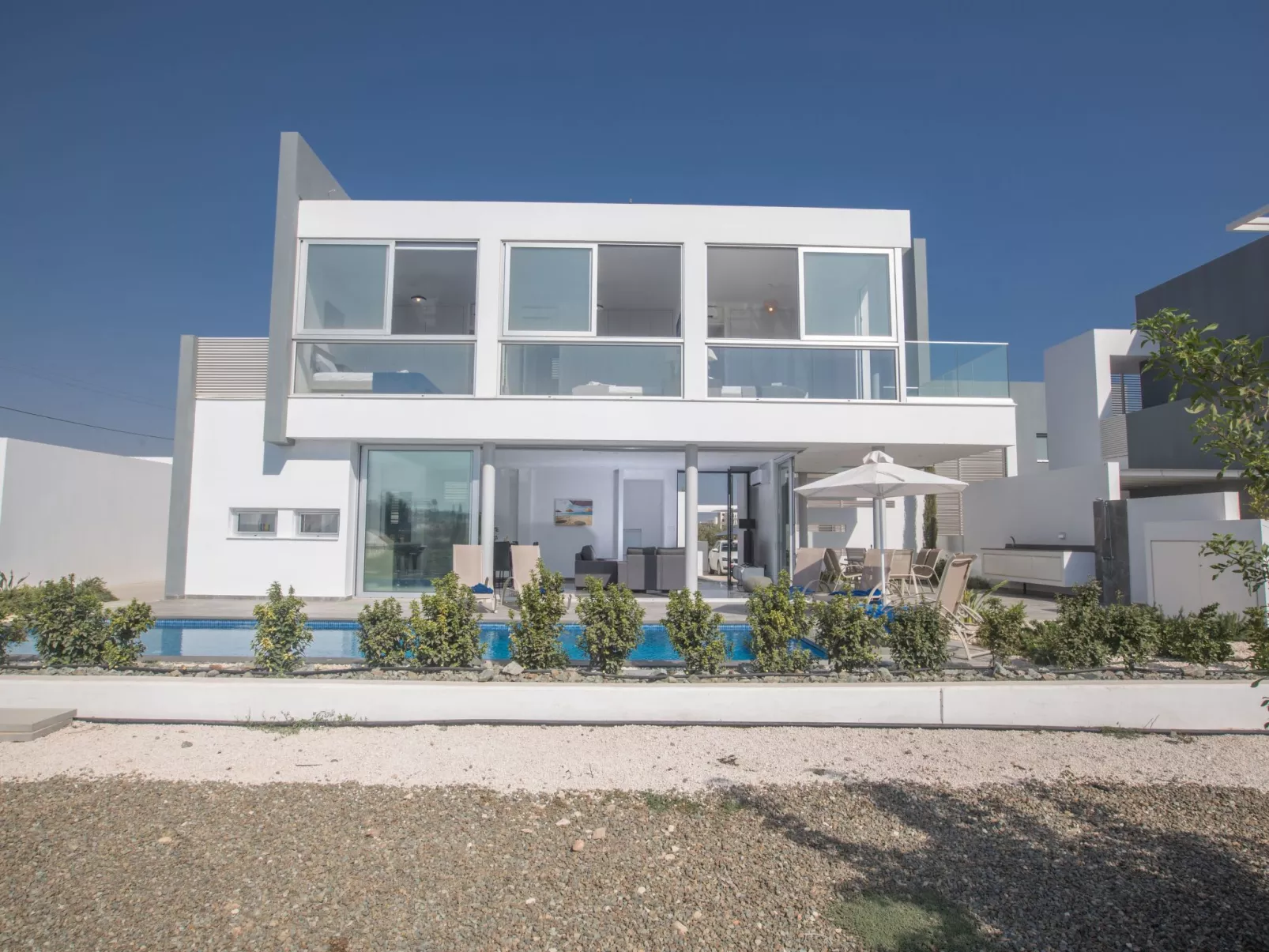 3-Schlafzimmer-Villa mit Pool in Protaras Zentrum