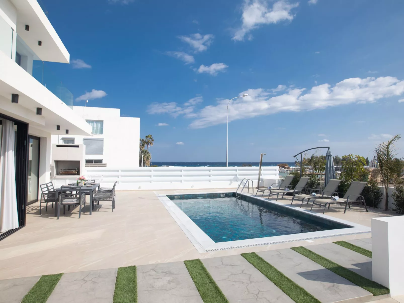 Haus in Paralimni mit Doppelveranda