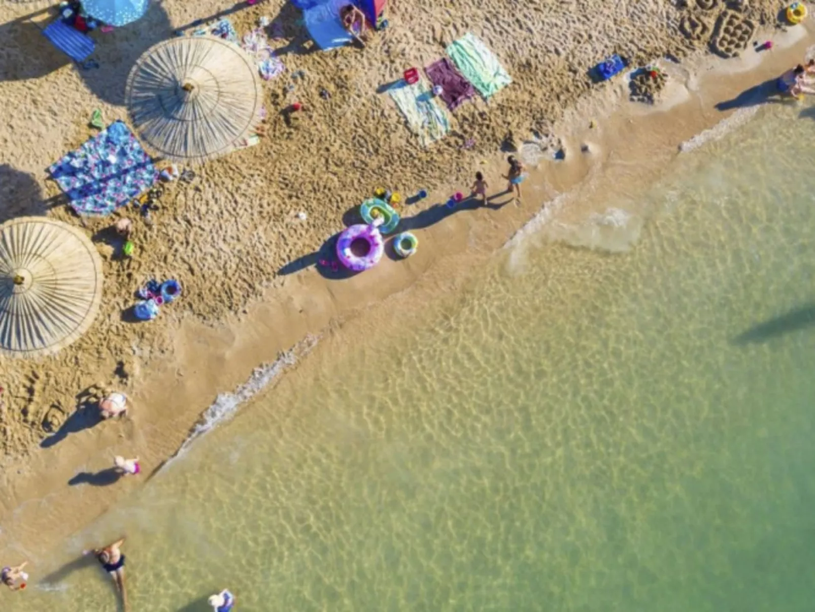 Strandhaus mit Pool in Meeresnähe