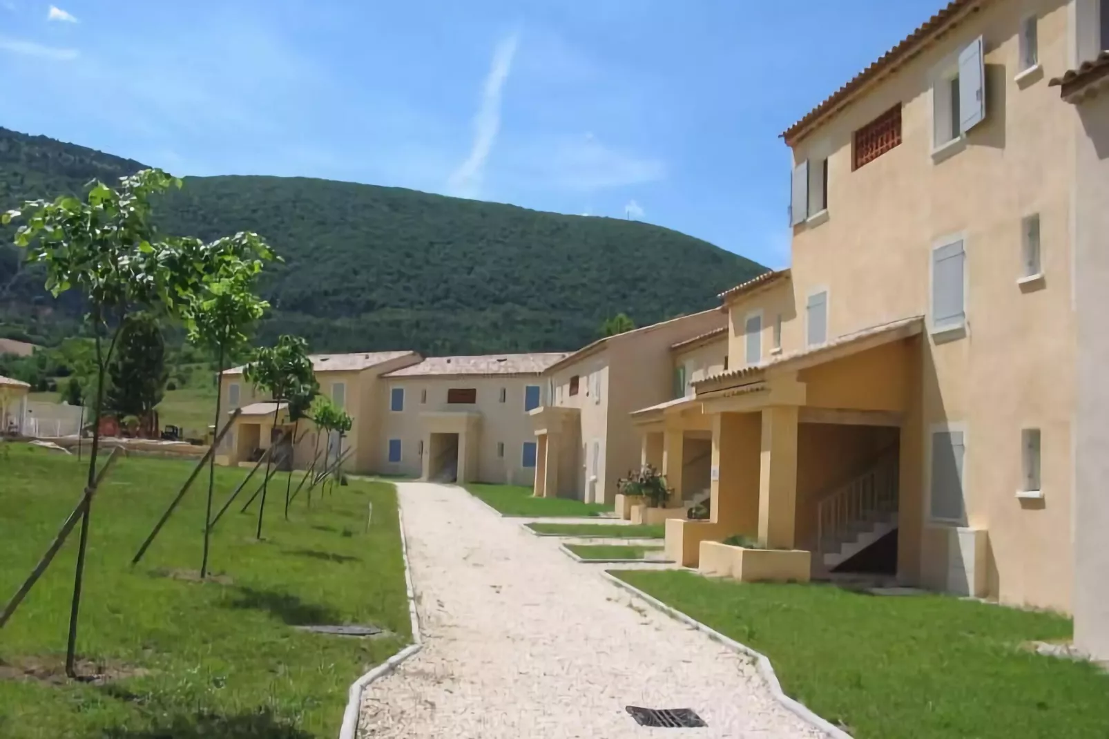 Résidence Les Sources - Montbrun-les-Bains // Studio 2 pers-Gardens summer