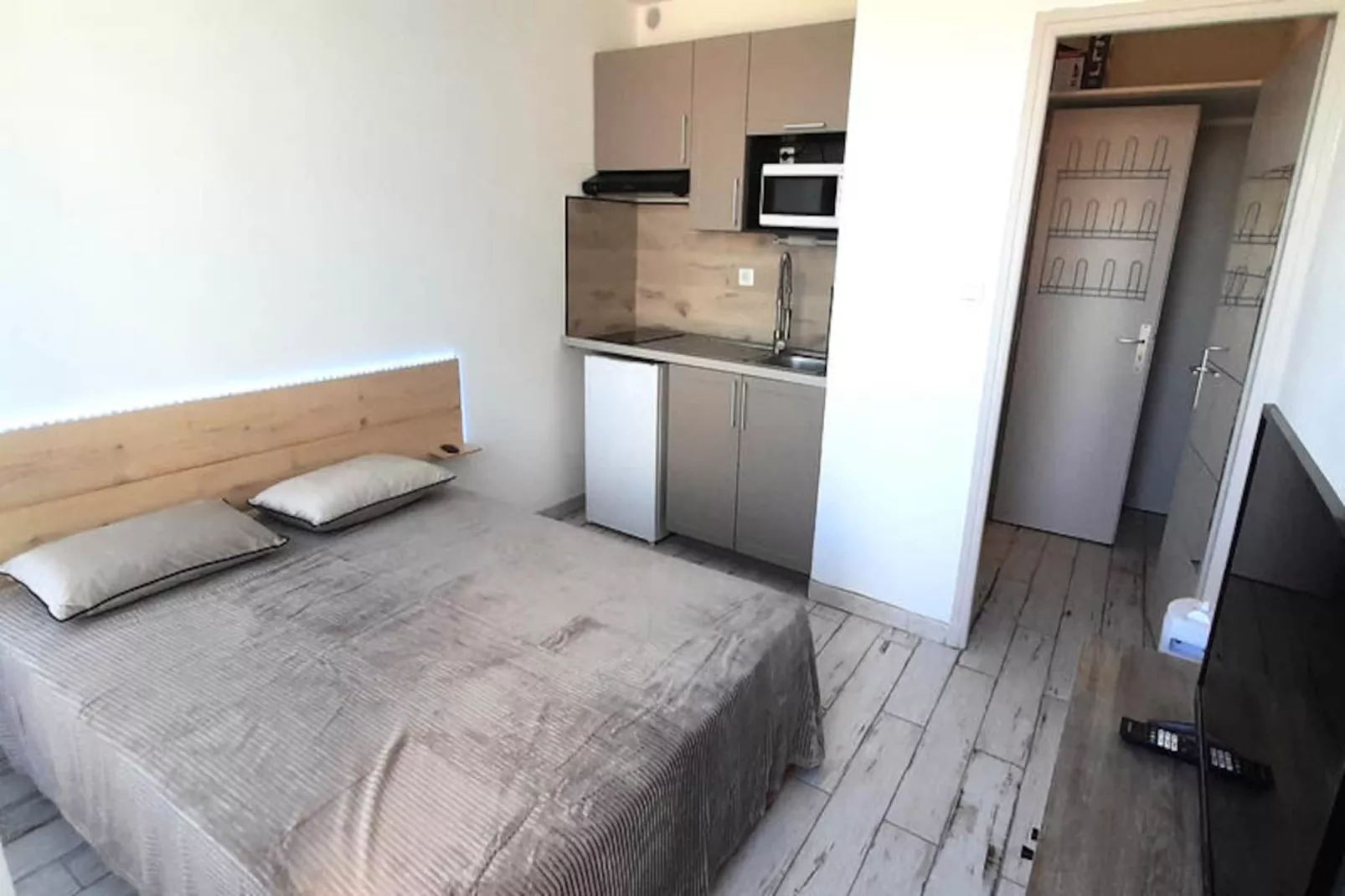 Résidence NATURISTE HELIOPOLIS