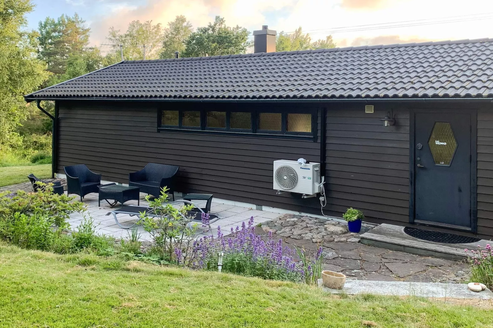 6 person holiday home in HUNNEBOSTRAND