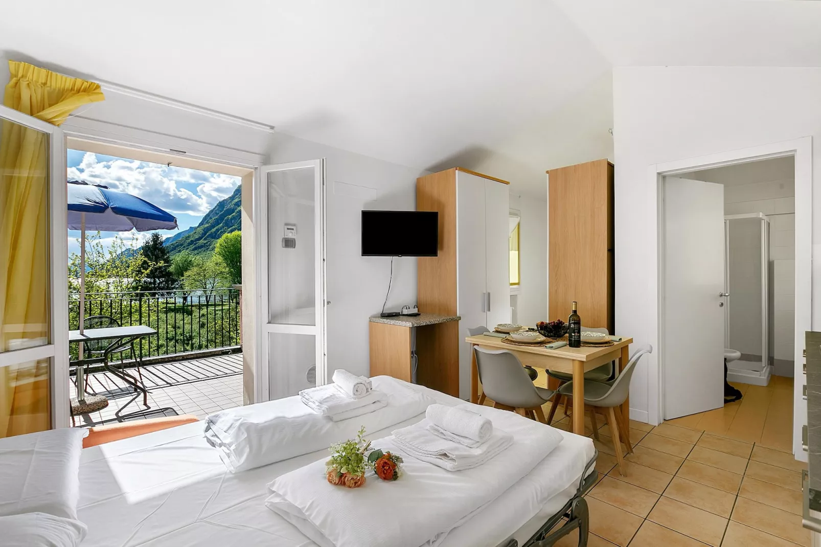 RESIDENCE PORTO LETIZIA - VILLAS-STUDIO 4 PAX VISTA LAGO DELUXE 8214 - VSLD4